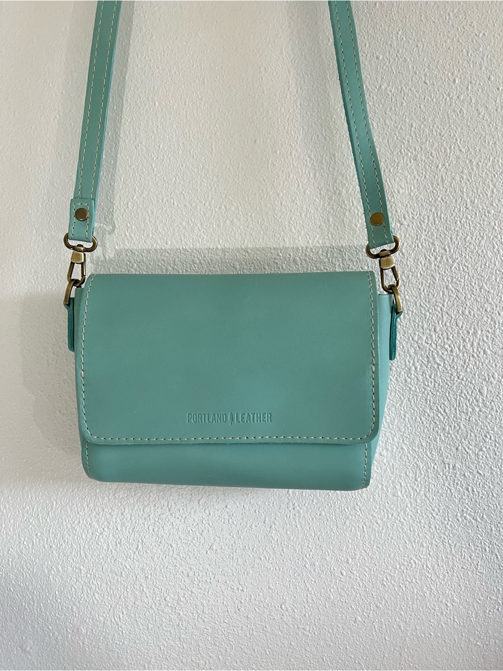 Portland Leather Mint Metro Crossbody Bag